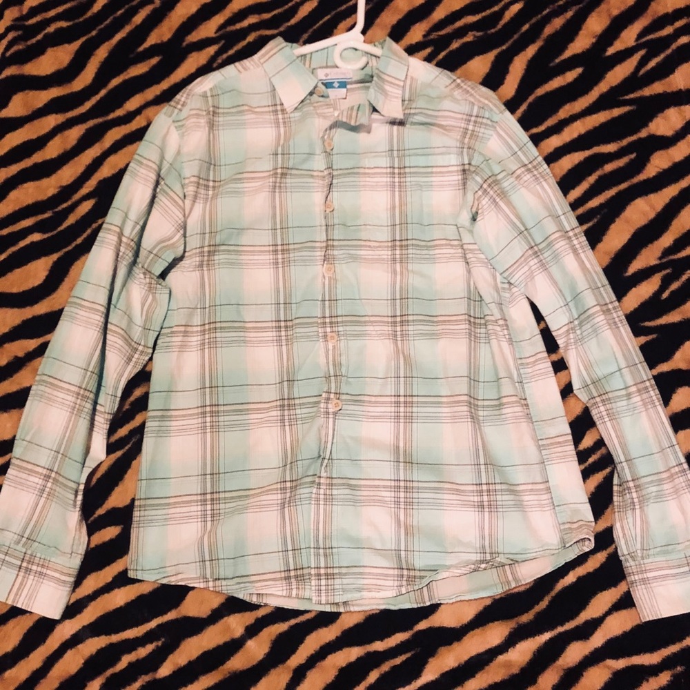 Women’s Columbia Button Down